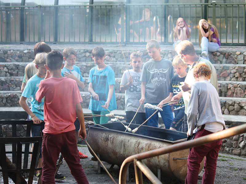 Making baguettes at Summercamp Heino